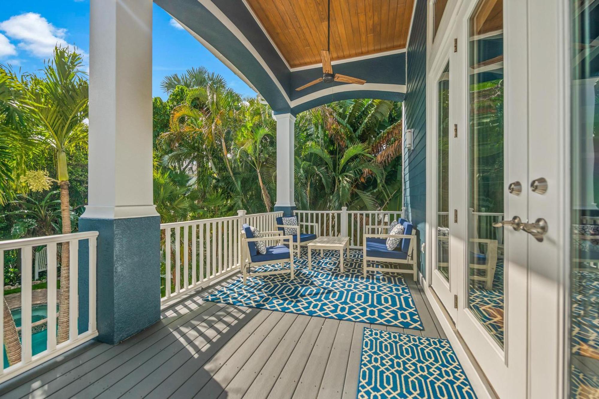 Castle Azul Villa Anna Maria Exterior photo